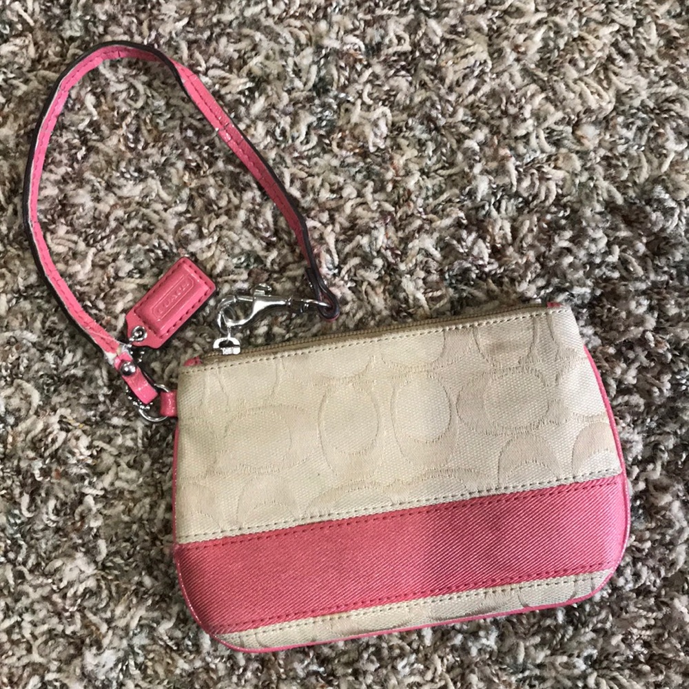 SOLD**Coach wristlet